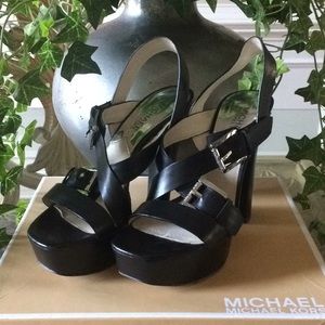 Excellent condition Michael Kors Shoes